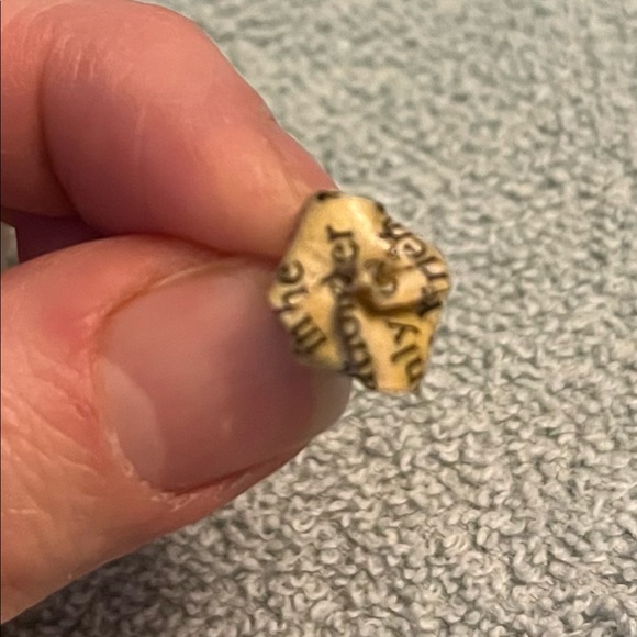 Paper book page rose earrings - Picture 3 of 4